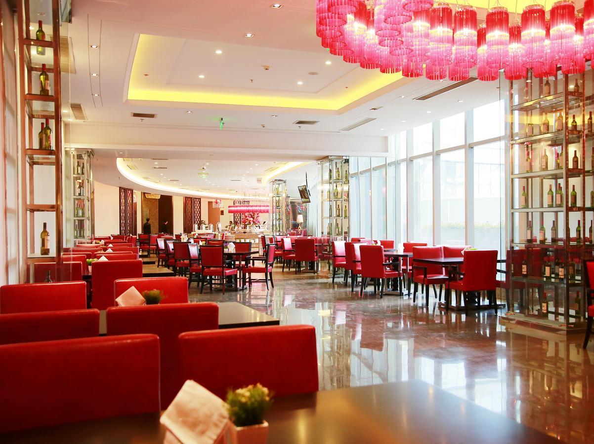 Howard Johnson Flower City Hotel Kunming Exterior photo